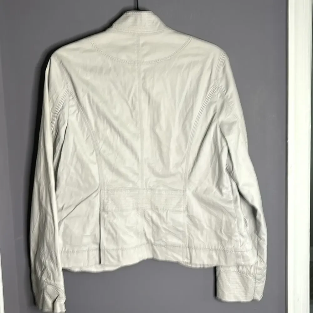 White House Black Market Cream Button-Front Blazer Jacket - Picture 5 of 7